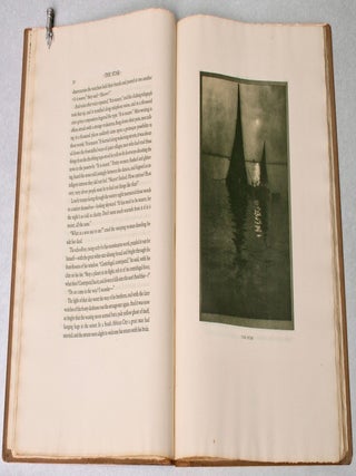 [Photobook] The Door in the Wall, and Other Stories